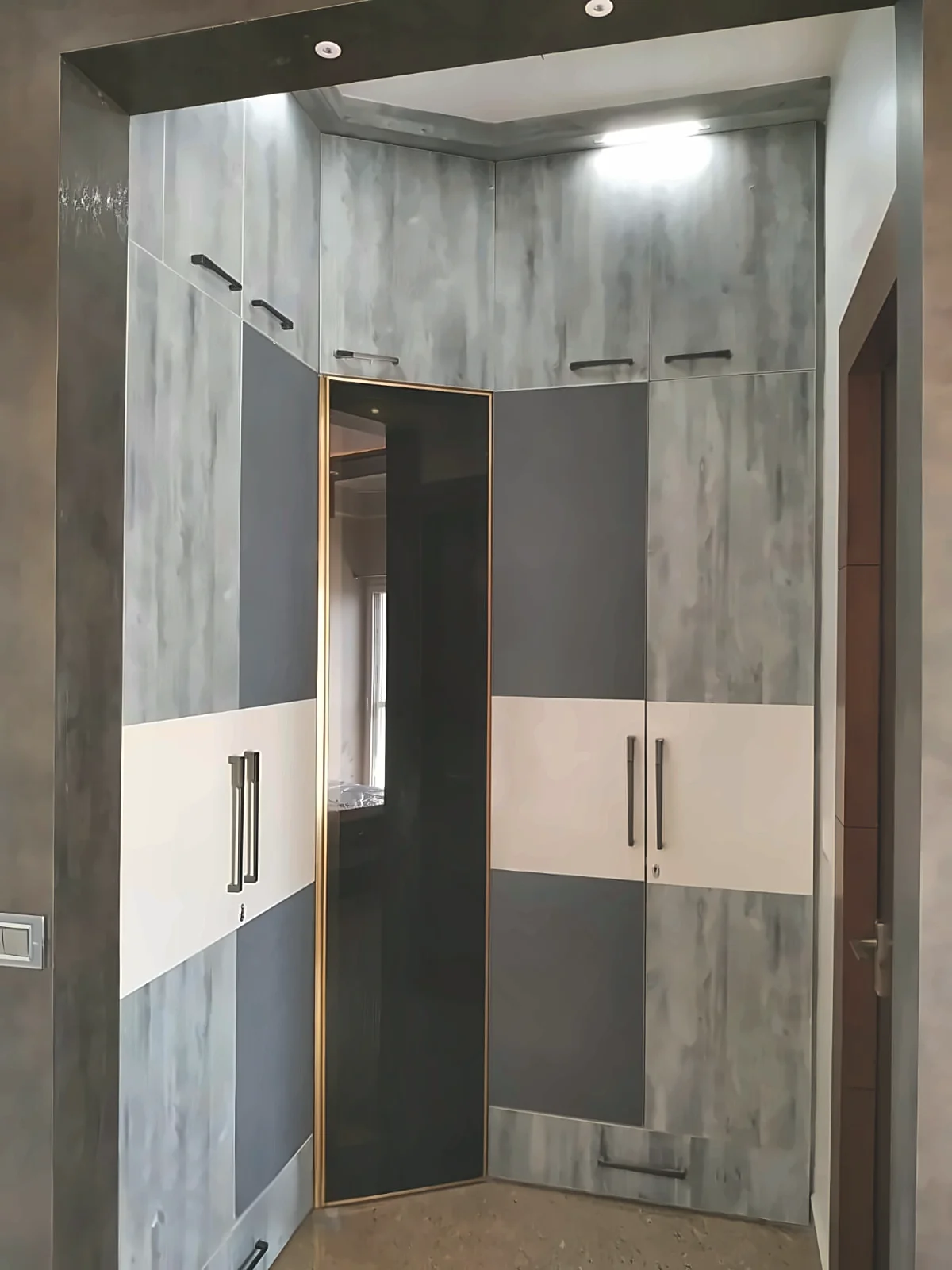 Custom wardrobe by Livibi